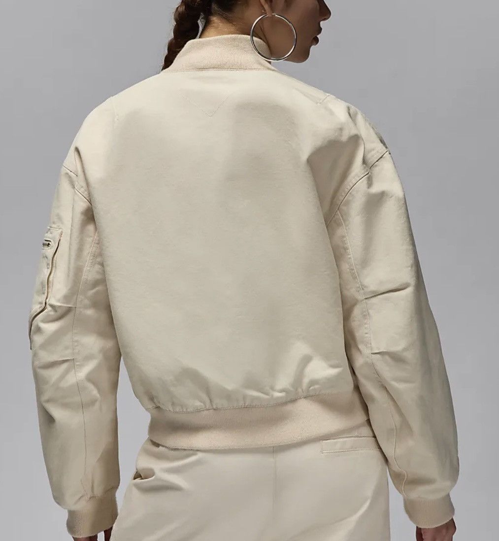 Jordan Brand Women’s Jordan Renegade Lightweight Jacket (size:xs) Size XS / US 0-2 / IT 36-38 - 7 Thumbnail