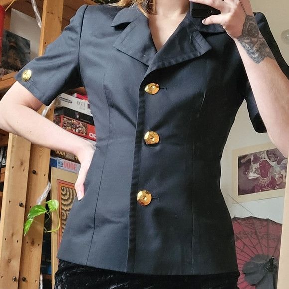 Givenchy Givenchy vintage short blazer golden buttons Size S / US 4 / IT 40 - 3 Thumbnail