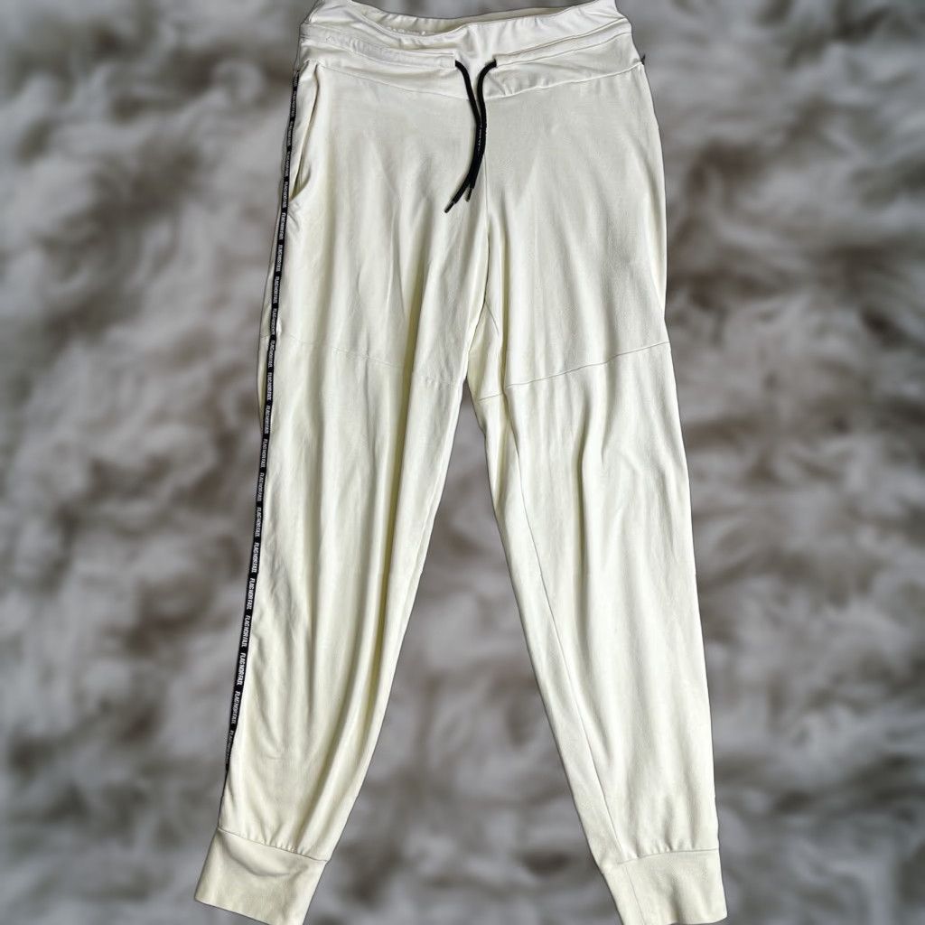 Vintage VINTAGE FLAG NOR FAIL Joggers Sweatpants Mens S Cream Tapered Stretch Gym Nylon Size US 29 - 1 Thumbnail