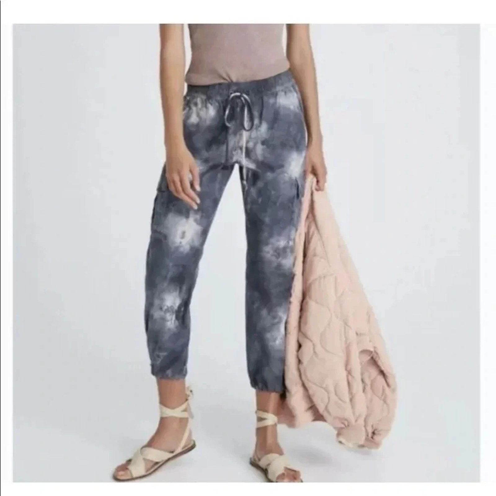 Sanctuary NWT Anthropologie Sanctuary Carefree Cargo Joggers Sz XS Size 25" / US 0 / IT 36 - 1 Thumbnail