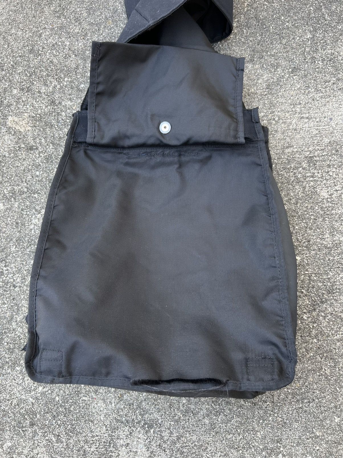 Yohji Yamamoto VTG Yohji Yamamoto Y’saccs + Pour Homme Black Backpack Bag Size ONE SIZE - 21 Thumbnail