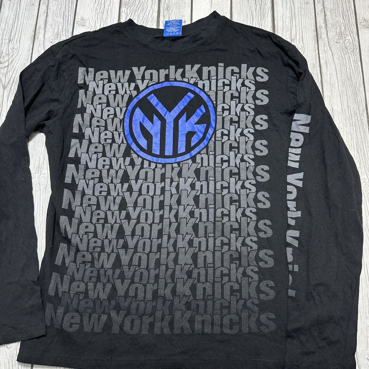 NBA New York Knicks long sleeve tee Size US L / EU 52-54 / 3 - 3 Thumbnail