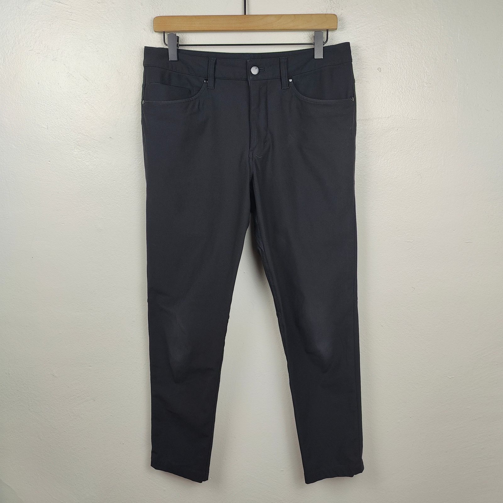 Lululemon Lululemon ABC Slim Pants 30 Warpstreme 34" Black Stretch Size US 30 / EU 46 - 1 Thumbnail