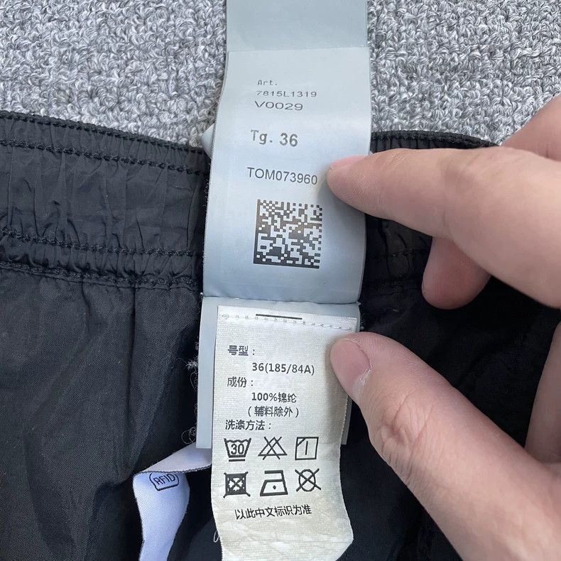 Givenchy Givenchy SiseL Stone Island Metal Nylon Small Logo Three Po Size US 30 / EU 46 - 7 Thumbnail