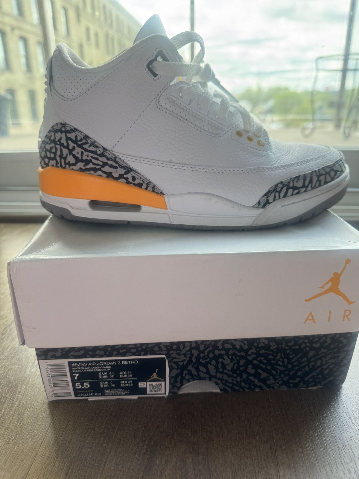 Jordan Brand Jordan 3 Laser Orange Size US 7 / IT 37 - 10 Thumbnail
