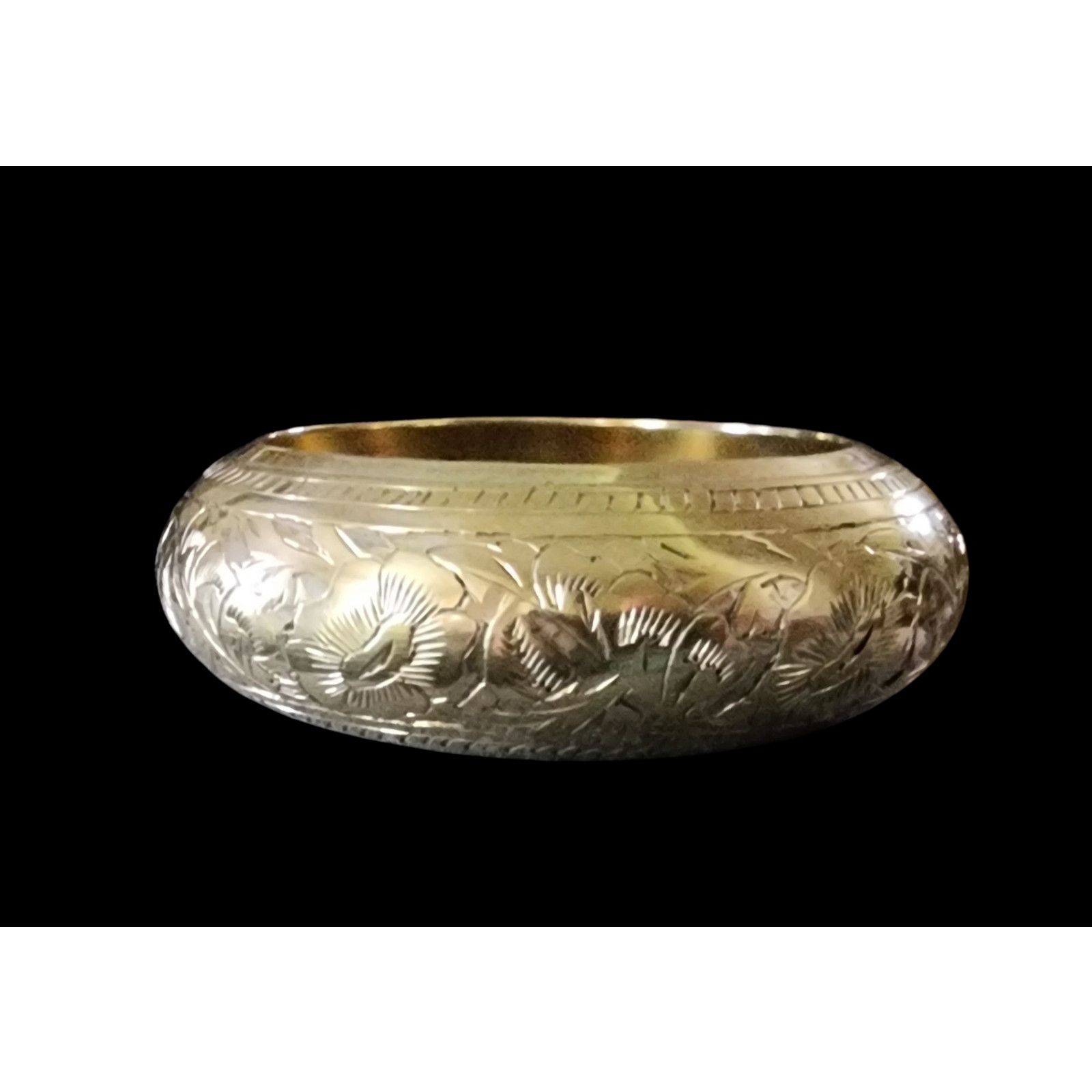 The Unbranded Brand Costume Brass Embossed Design bangle bracelet fashion 0174B Size ONE SIZE - 7 Thumbnail