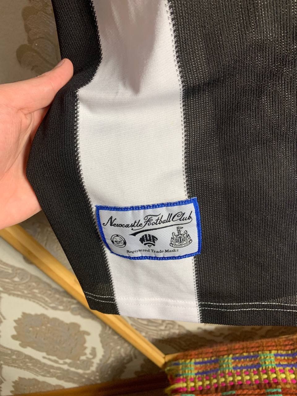 Vintage VERY RARE NEW CASTLE UNITED ENGLAND SOCCER JERSEY RETRO 90s Size US M / EU 48-50 / 2 - 7 Thumbnail