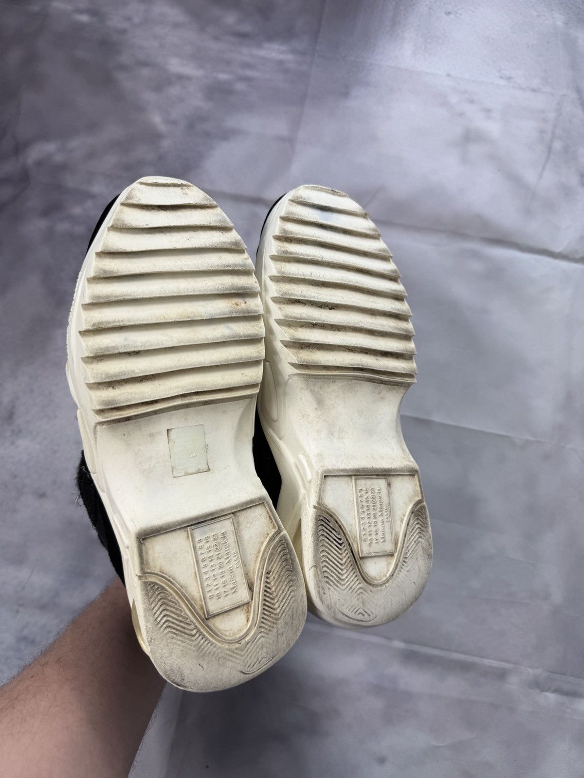 Maison Margiela Maison Margiela Retro Fit Artisanal Sneakers Black White Size US 7 / EU 40 - 11 Thumbnail