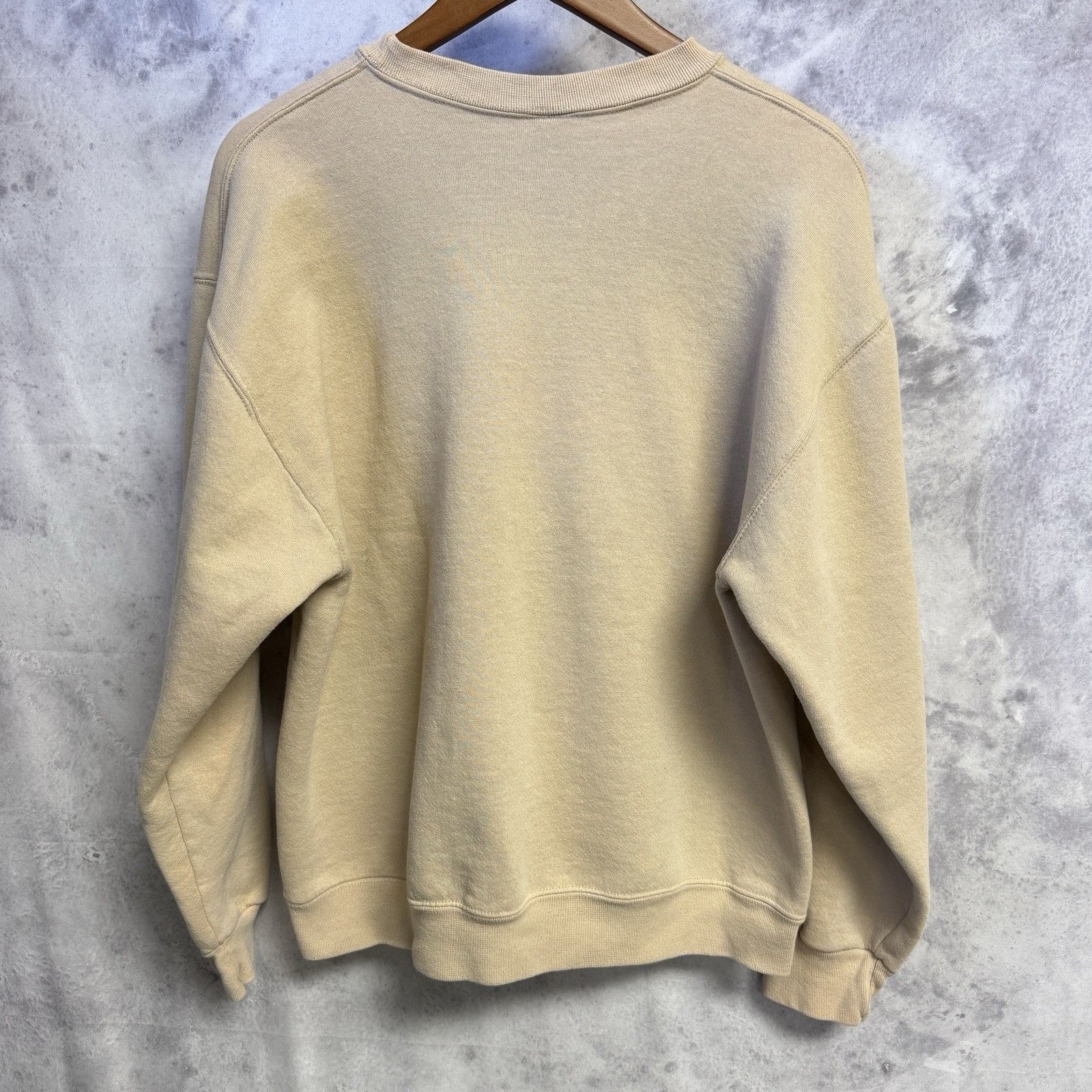 Russell Athletic Russell Athletic Sweatshirt Mens Large 22x24 Tan Crew Neck S Size US L / EU 52-54 / 3 - 2 Thumbnail
