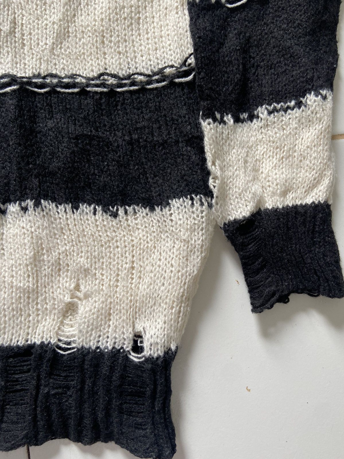 Beauty Beast Unknown knit sweatshirts grunge striped distressed Size US M / EU 48-50 / 2 - 2 Thumbnail