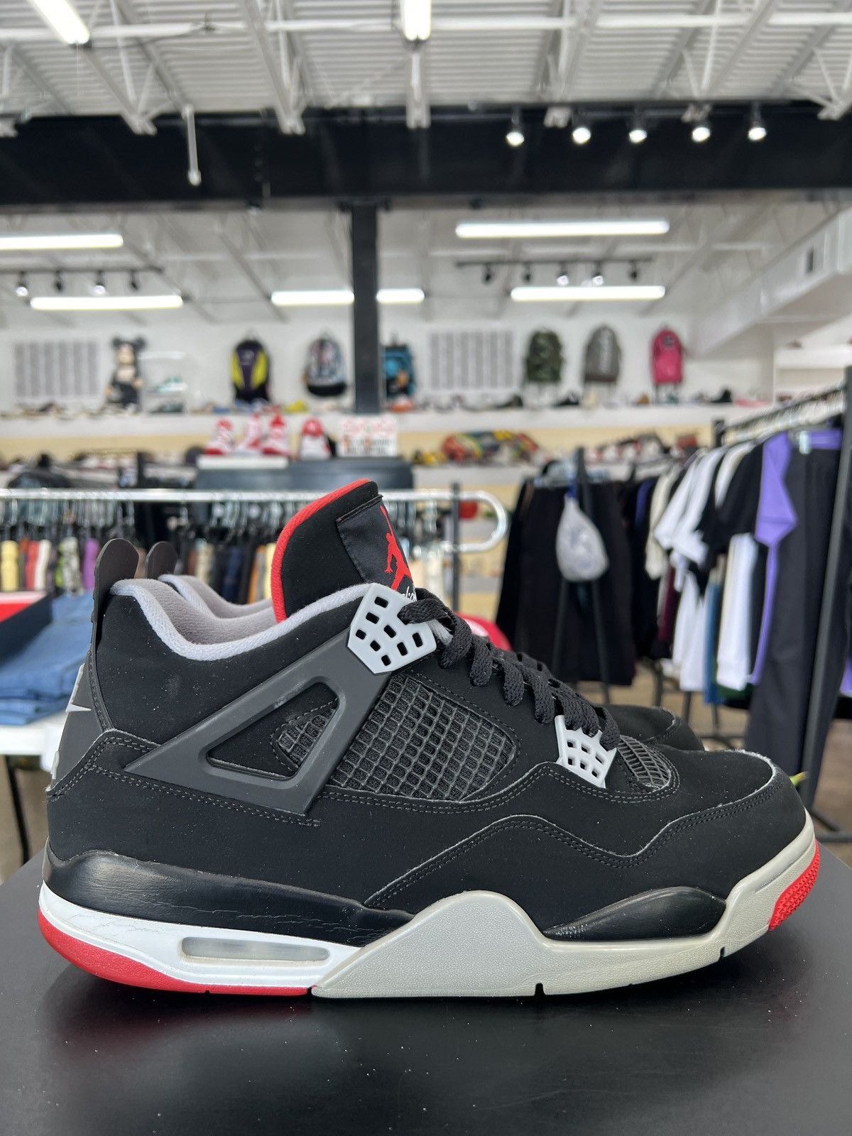 Jordan Brand Air Jordan 4 Bred Sz. 12 (2019) Size US 12 / EU 45 - 6 Thumbnail
