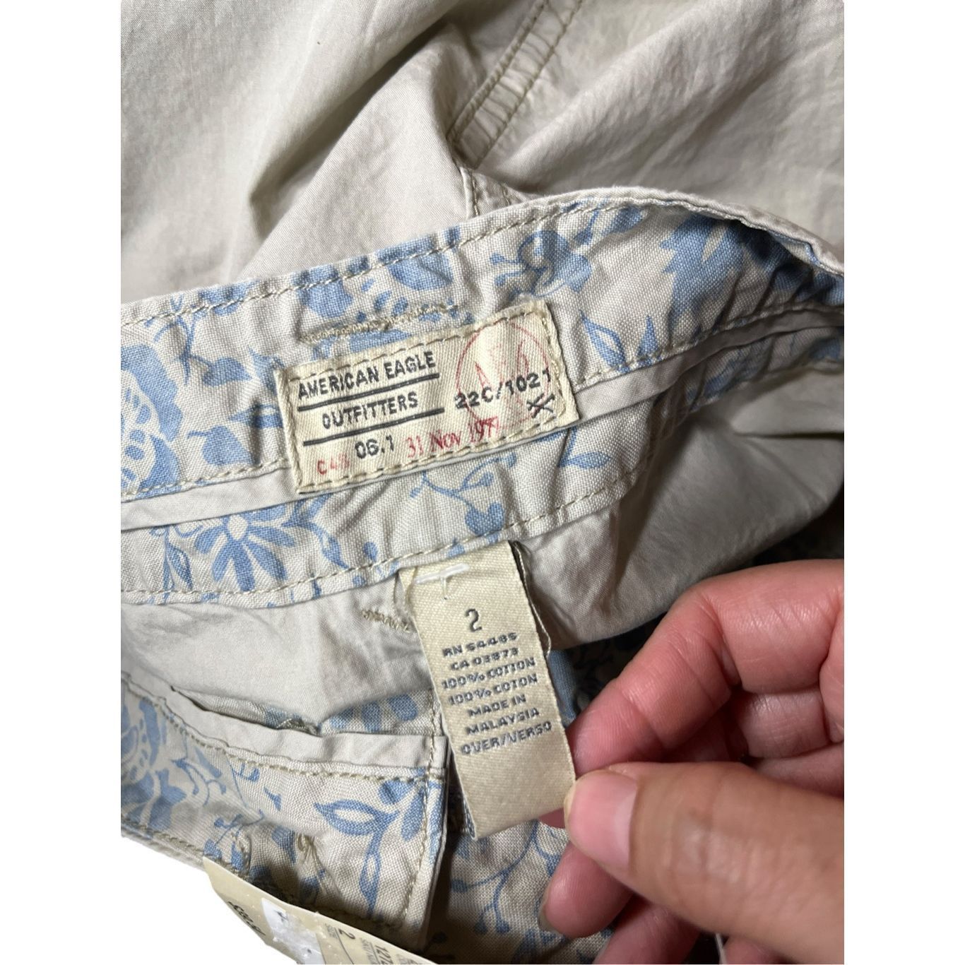 American Eagle Outfitters American Eagle Y2K Beach Cargo Tan Skirt Size 2 NWT Size 26" / US 2 / IT 38 - 8 Thumbnail