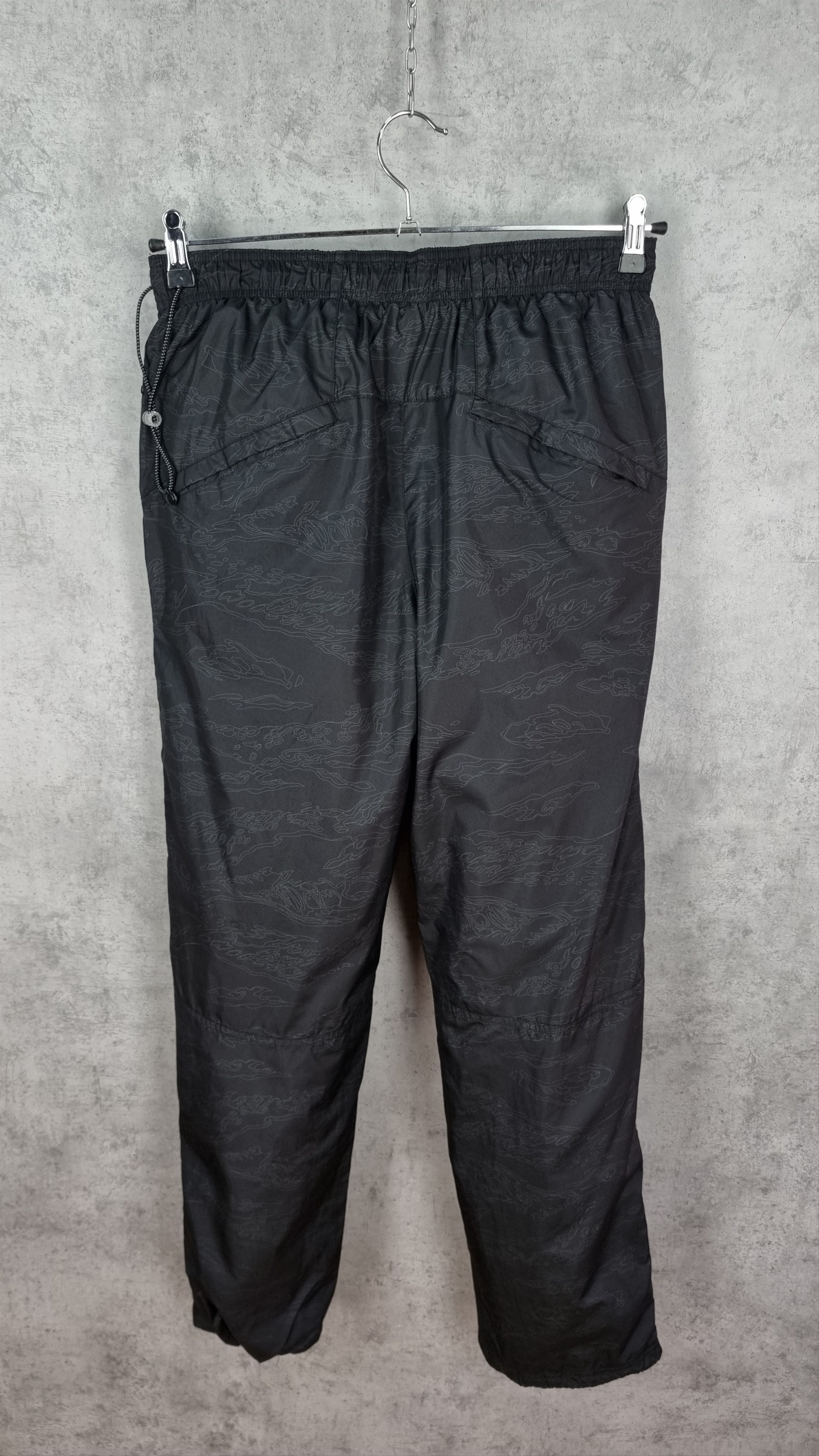 Nike × Vintage 90s Nike Abstract Lines Design Nylon Sport Pant Size US 31 - 9 Thumbnail