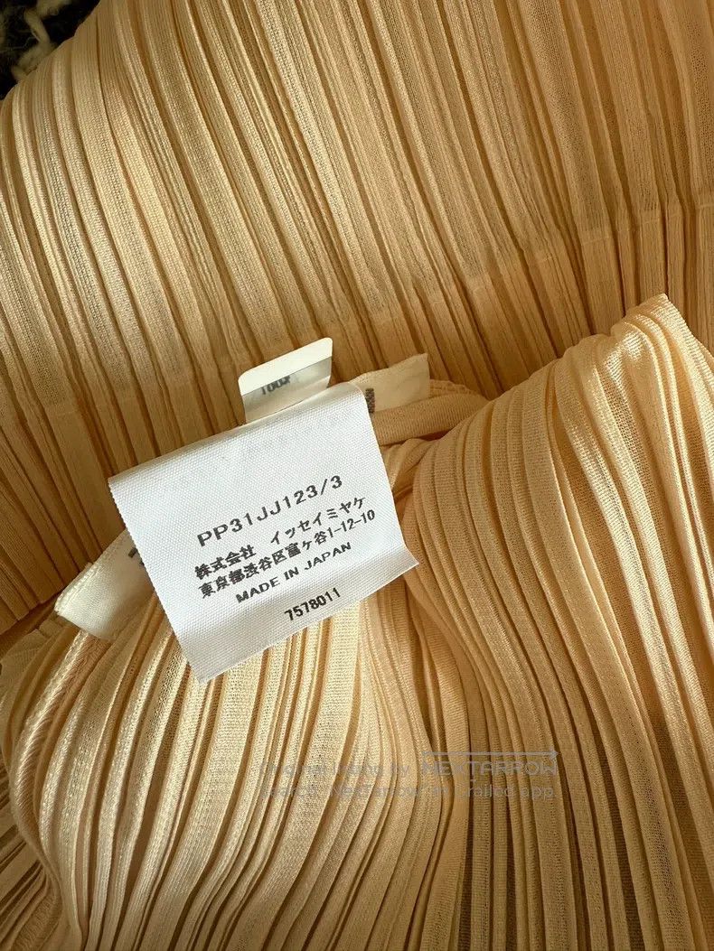 Issey Miyake Issey Miyake Pleated Long Sleeve Shirt Size L / US 10 / IT 46 - 7 Thumbnail