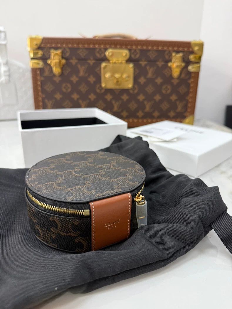 Celine Celine Round Jewelry and Makeup Box Size ONE SIZE - 5 Thumbnail