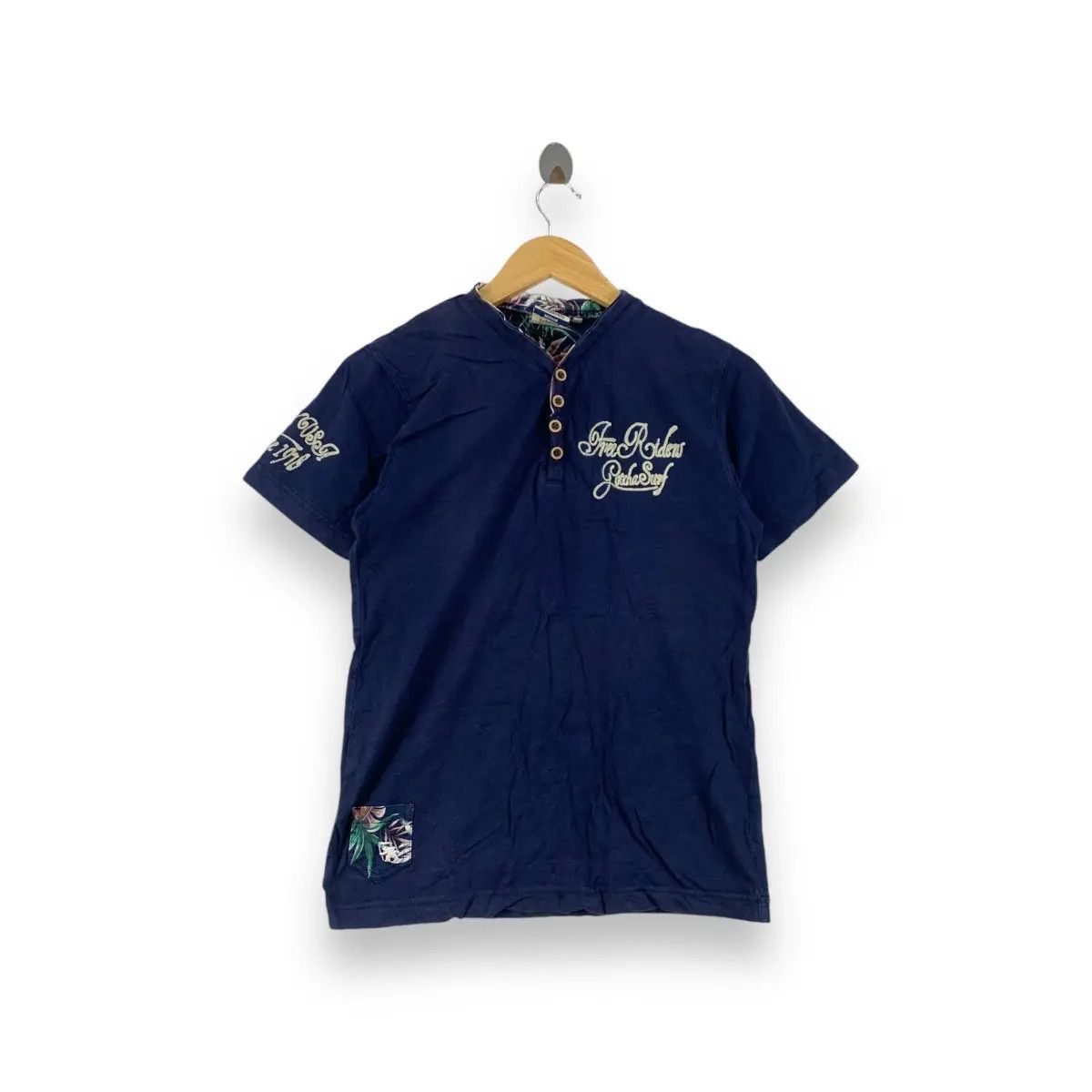 Vintage Vintage GOTCHA SURF ROOTS Wave Riders Henley Tee Shirt Size M / US 6-8 / IT 42-44 - 1 Thumbnail
