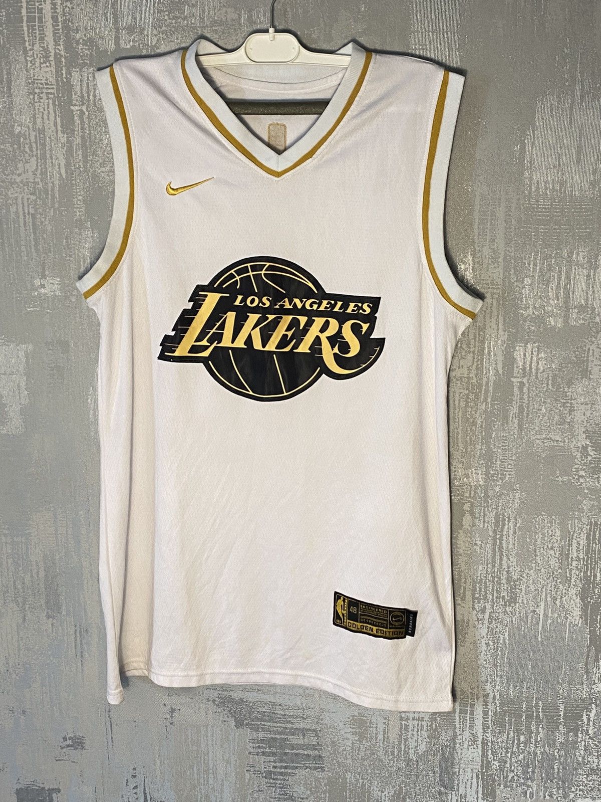 Nike Los Angeles Lakers Nike Basketball Jersey NBA #23 James Size US M / EU 48-50 / 2 - 1 Thumbnail
