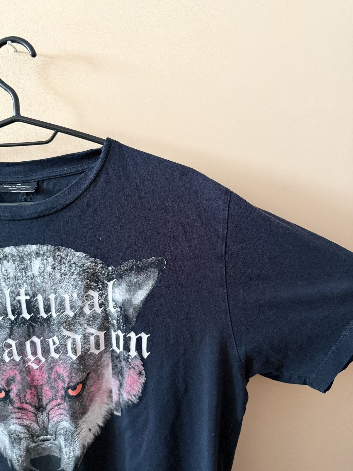 Marcelo Burlon Marcelo Burlon T-Shirt Cultural Armagedon M Size Men’s Size US M / EU 48-50 / 2 - 6 Thumbnail