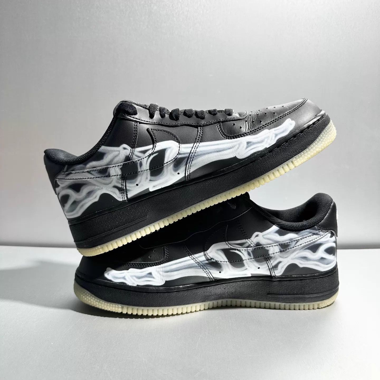 Nike AF1 Black Halloween Size 44 1x Worn Mint Size US 11 / EU 44 - 4 Thumbnail