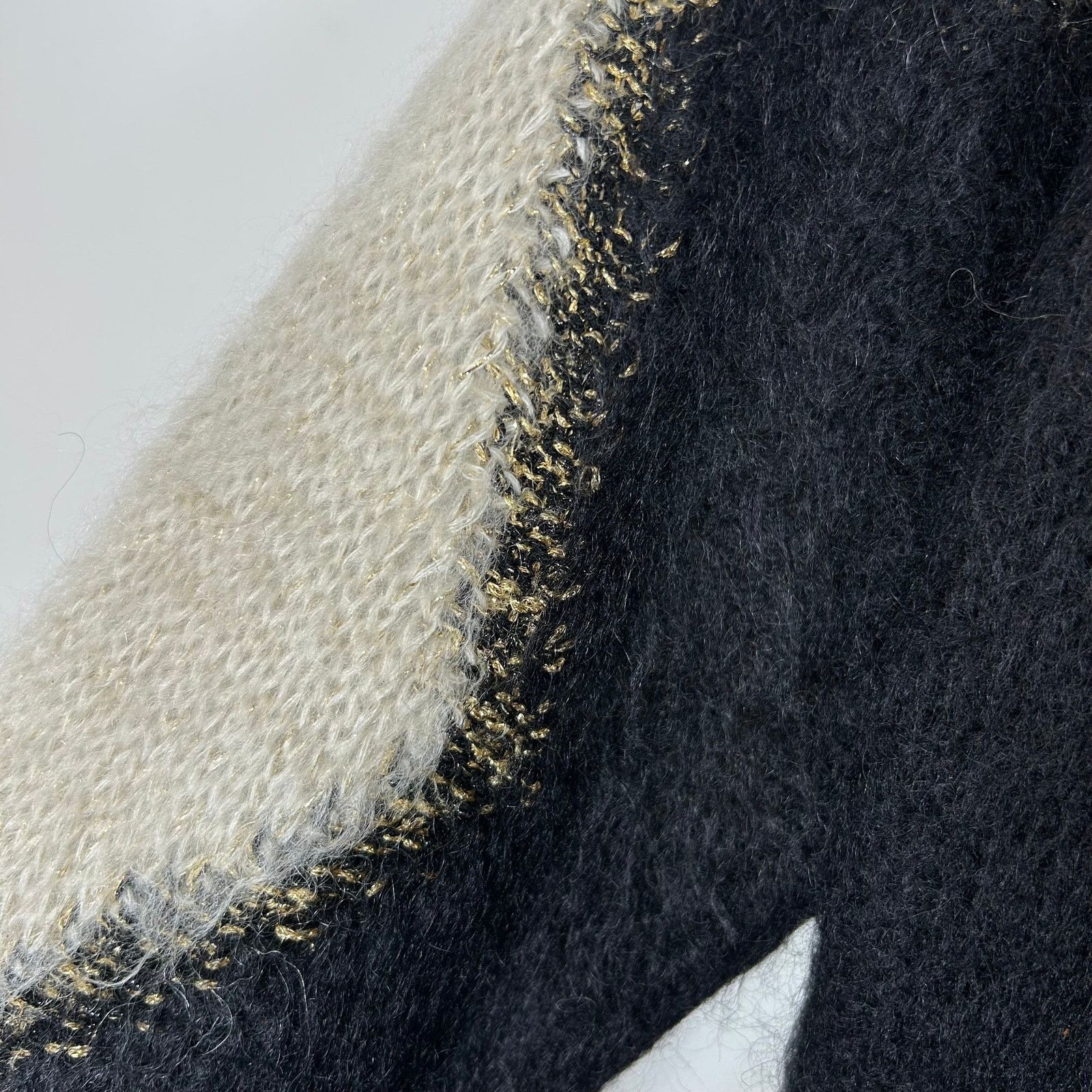 Saint Laurent Paris Saint Laurent Paris FW22 Color Block Mohair Sweater Size L Size US L / EU 52-54 / 3 - 3 Thumbnail