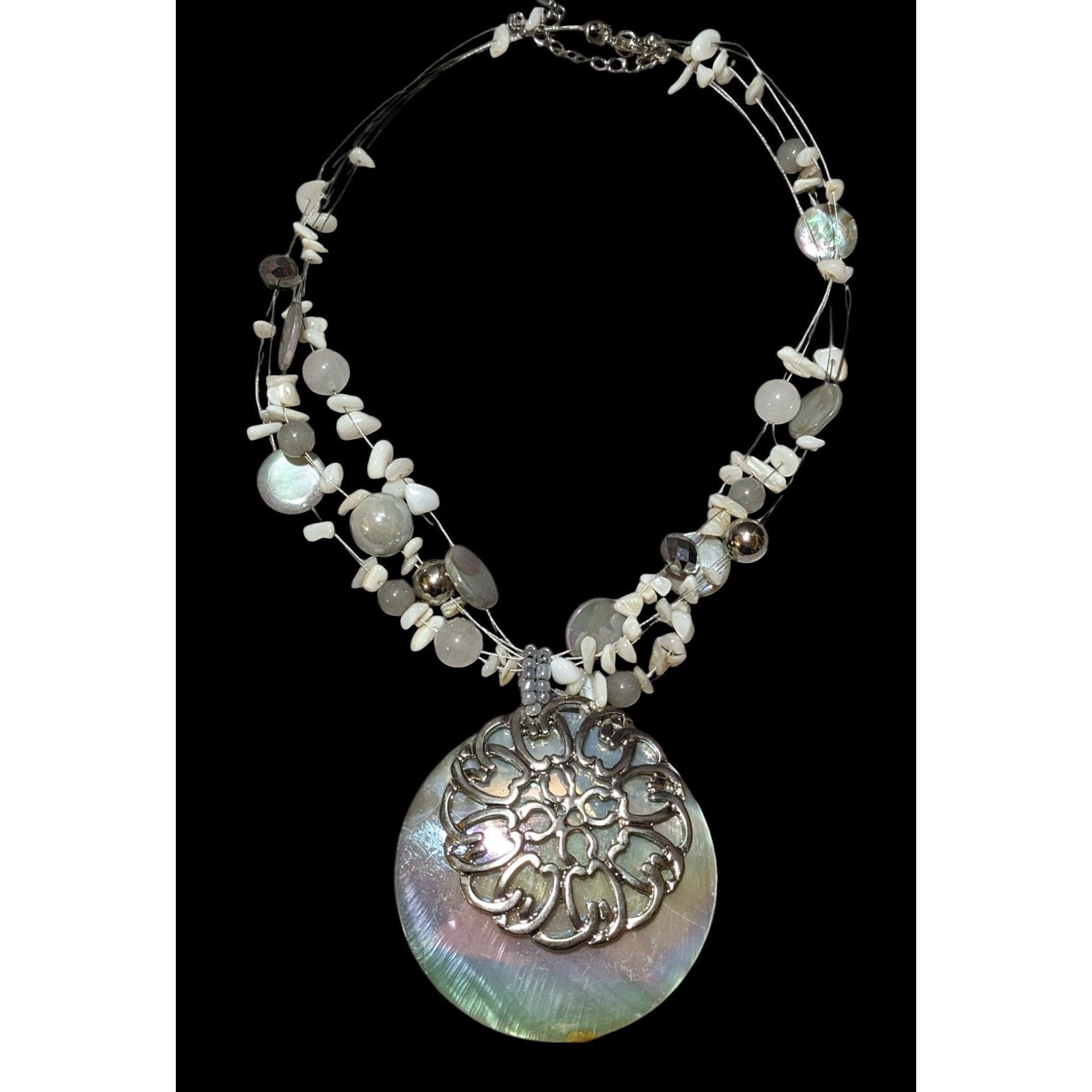Other Vintage Mermaidcore Grey Rainbow Shell Necklace Size ONE SIZE - 1 Thumbnail
