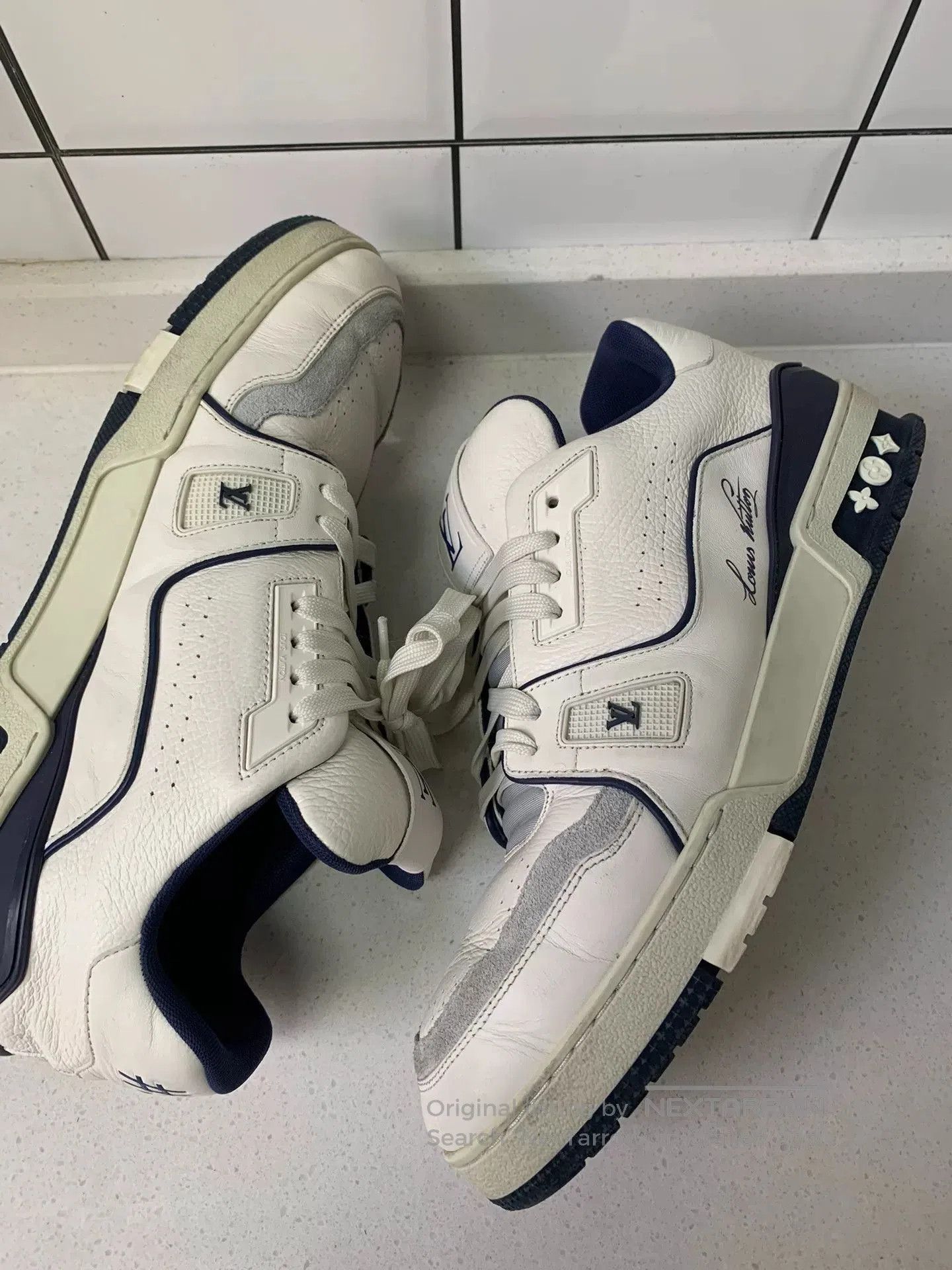 Louis Vuitton Louis Vuitton Trainer White Blue Cement. Size US 9 / EU 42 - 2 Thumbnail