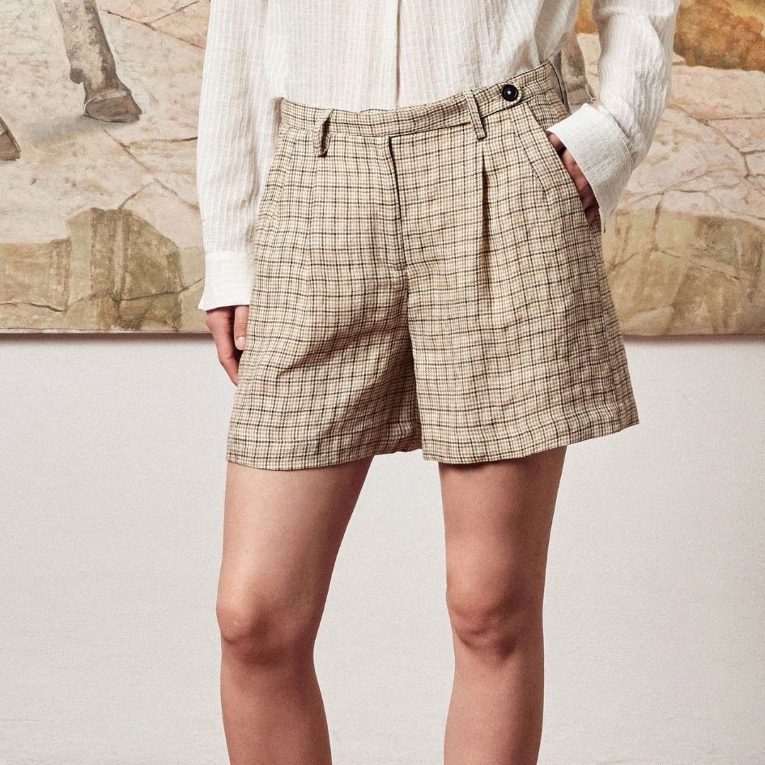 Massimo Alba Massimo Alba Bermuda High Rise Tailored Linen Shorts IT 42 Size 30" / US 8 / IT 44 - 1 Thumbnail