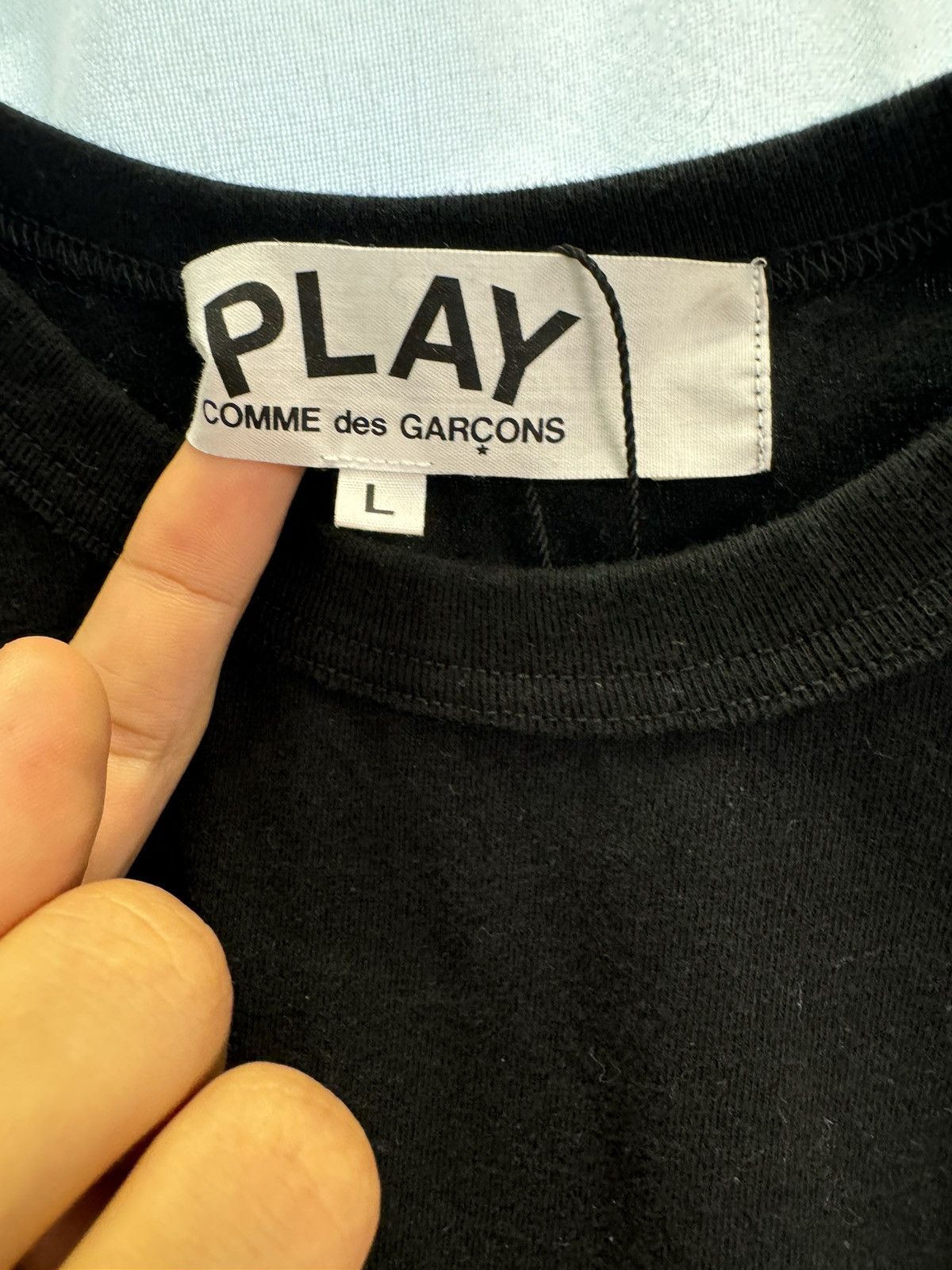 Comme des Garcons Comme Des Garçon Play heart patch Tee Size US M / EU 48-50 / 2 - 3 Thumbnail