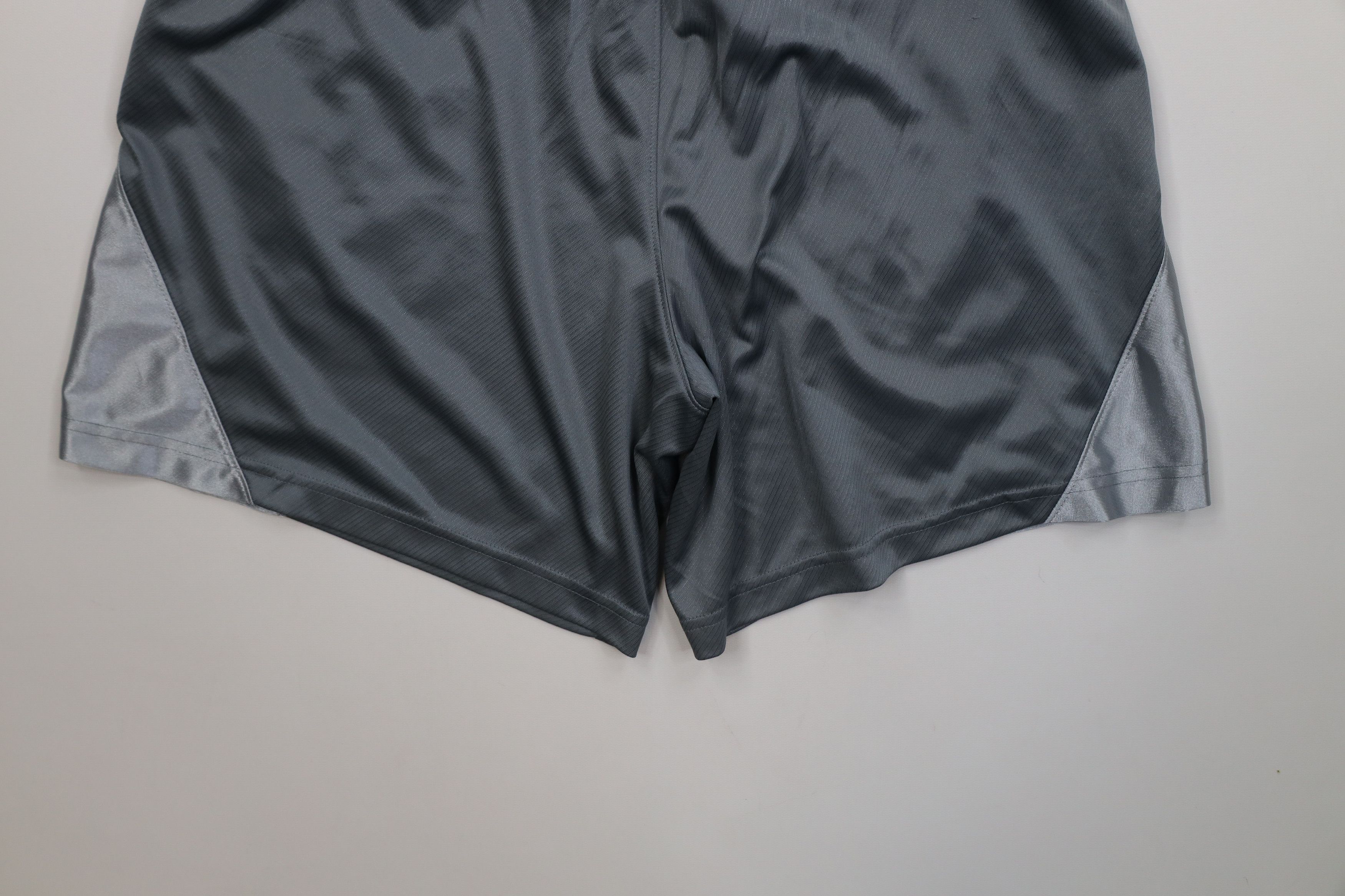 Nike Vintage Y2K Nike Fly Travis Scott Mini Swoosh Shorts Silver Size 26" / US 2 / IT 38 - 13 Thumbnail
