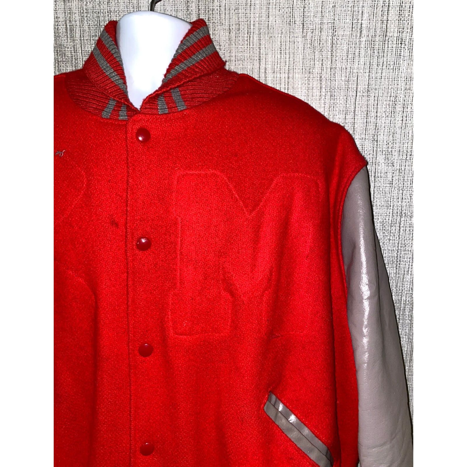 Vintage Vtg Delong Mens Red Quilt Lined Snap Button Front Varsity Jacket Size 54 Size US L / EU 52-54 / 3 - 2 Thumbnail