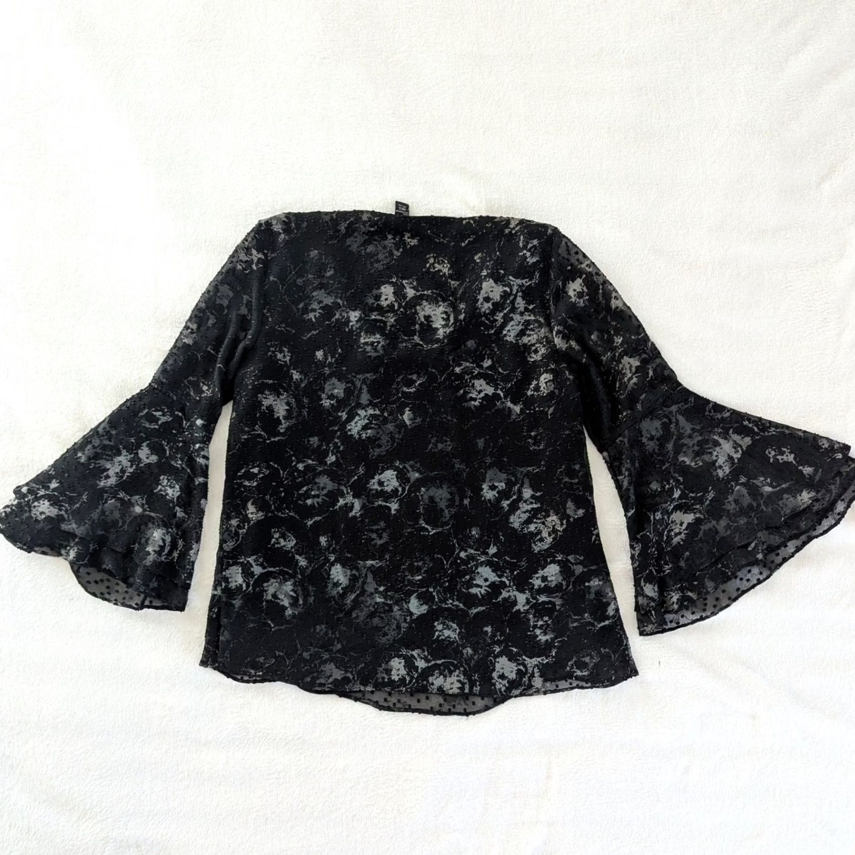 Alfani Alfani Black Floral Burnout Bell Sleeve V-Neck Lined Blouse Top Womens Sz Med Size M / US 6-8 / IT 42-44 - 2 Thumbnail