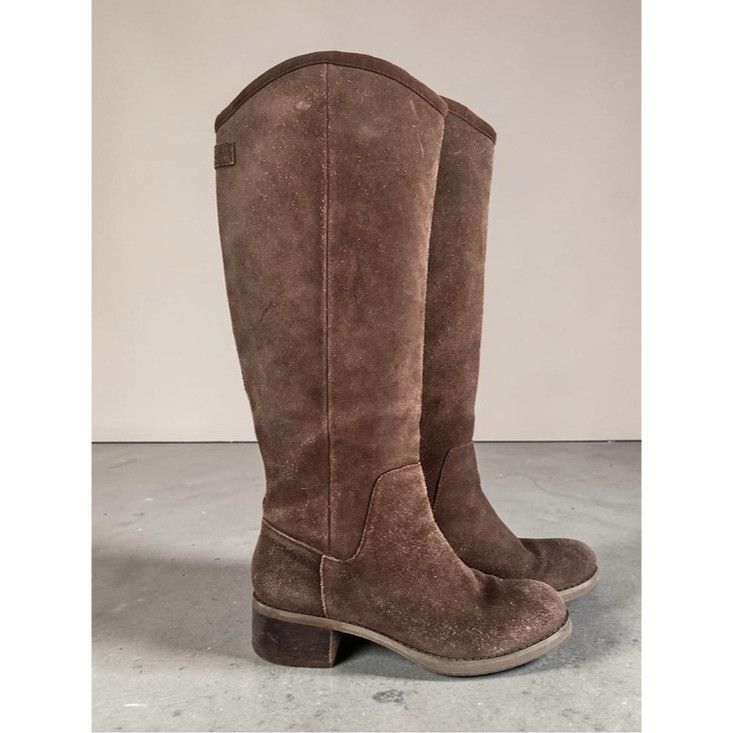 Calvin Klein Vintage Calvin Klein Women's Brown Suede Knee-High Boots Size US 7.5 / IT 37.5 - 1 Thumbnail