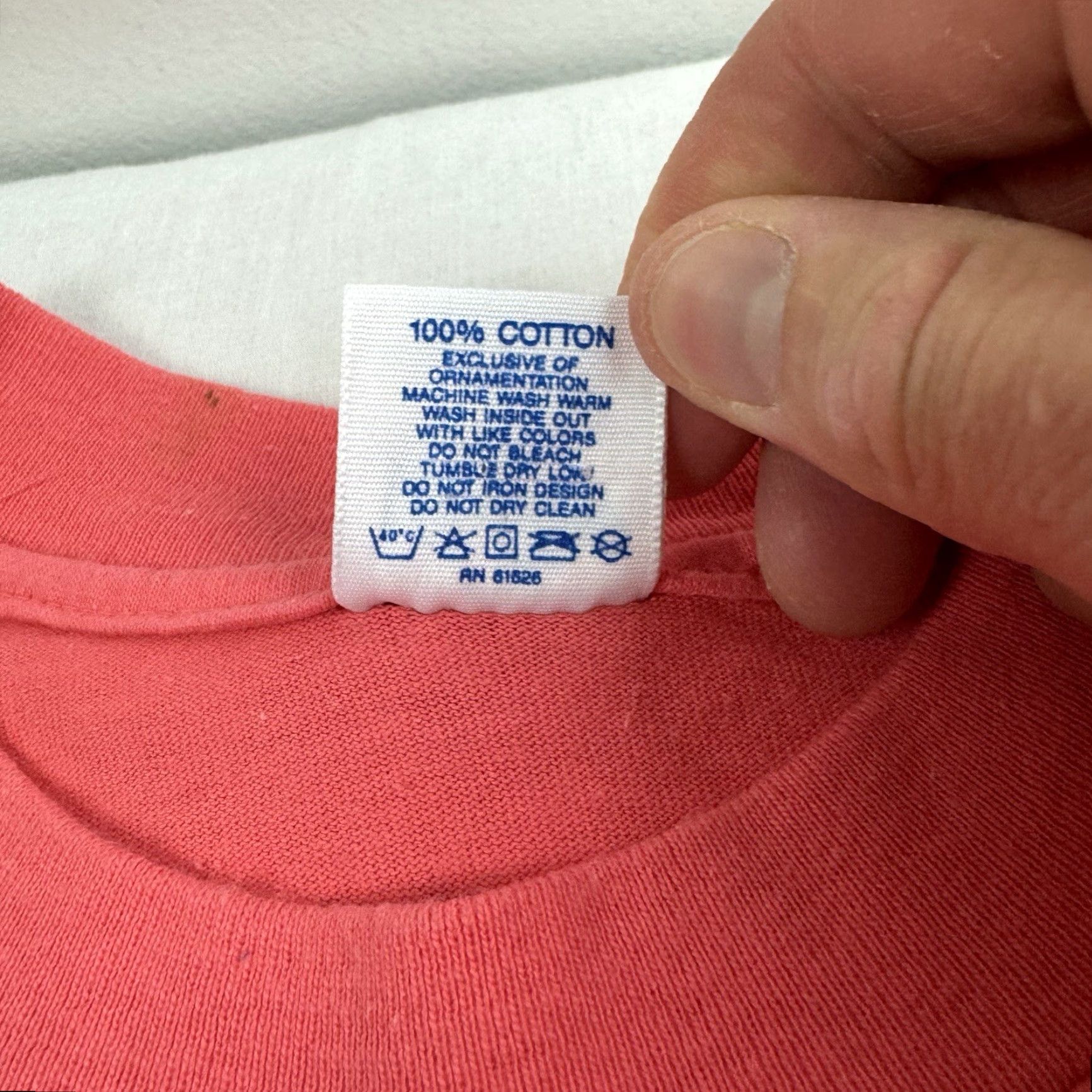 Velva Sheen VINTAGE Velva Sheen T-Shirt Adult XL Pink Rainbow 80s Nevada Las Vegas Crew Neck Mens Clothing Size US XL / EU 56 / 4 - 5 Thumbnail