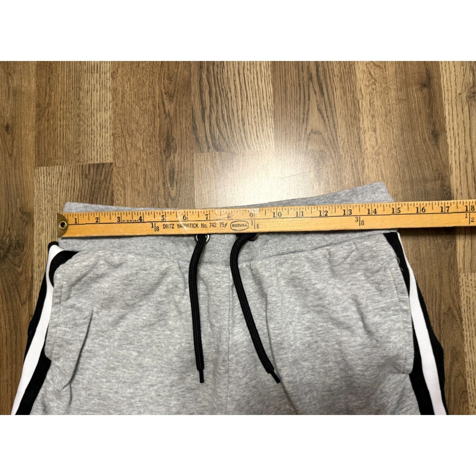 Pro Player Pro Player Shorts Women's Large Activewear Grey Black White Casual Athletic Modern 3 in Inseam Womens Regular Large Grey Black White Pro Player Shorts Size 36" / US 14 / IT 50 - 7 Thumbnail