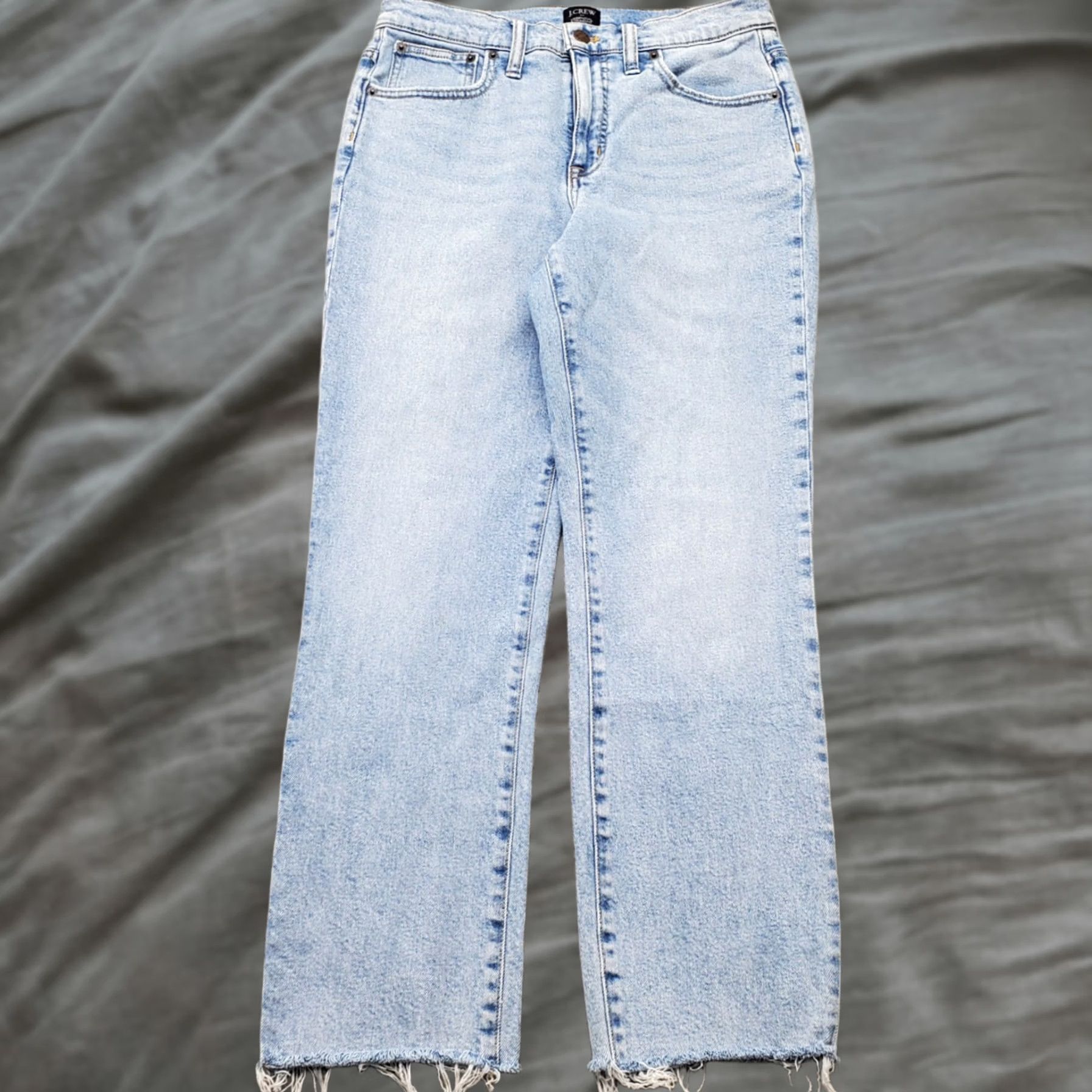 J.Crew J.Crew Essential Jeans Womens 28 Blue Denim Straight 5-Pocket Regular Size: 28 Womens Blue Jeans Size 28" / US 6 / IT 42 - 1 Thumbnail