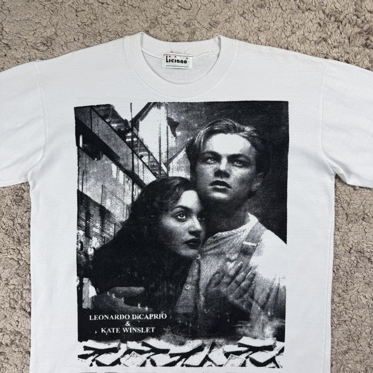 Vintage Vintage Bootleg Titanic Graphic Poster T-shirt Size US M / EU 48-50 / 2 - 5 Thumbnail