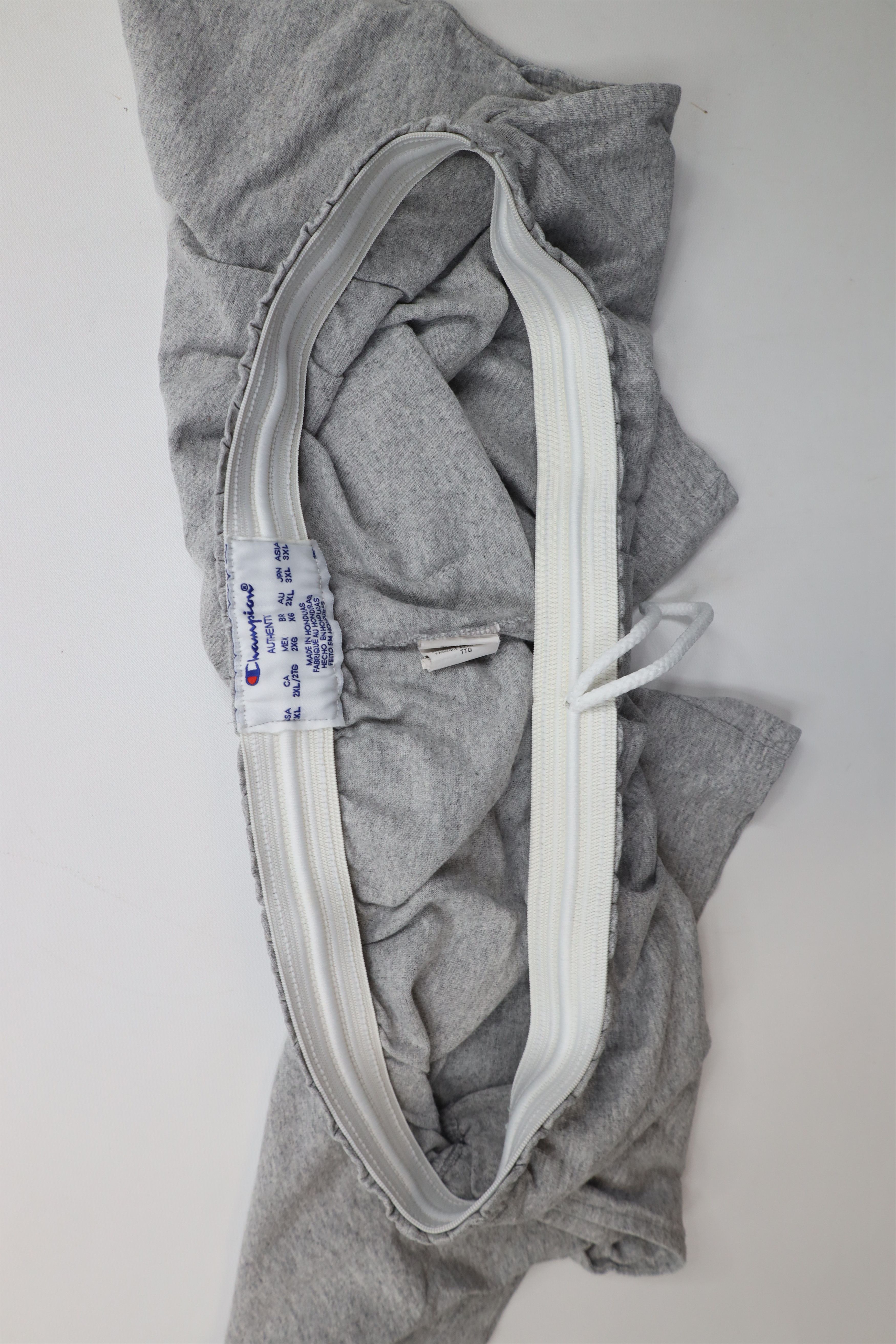 Champion × Vintage Vintage Champion Classic Logo Above Knee Shorts Heather Gray Size US 38 / EU 54 - 10 Thumbnail