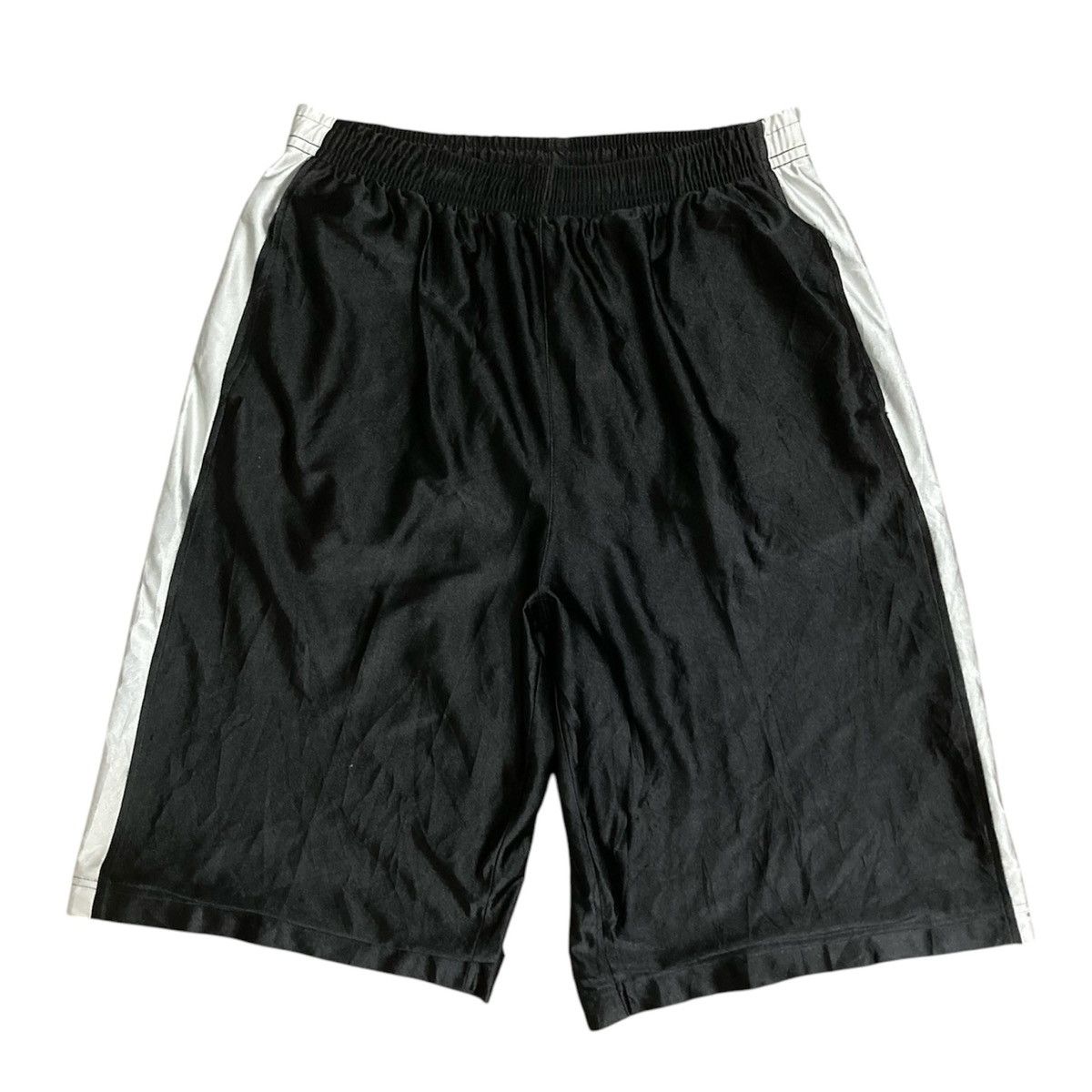 Dogtown DOGTOWN EMBROIDERED LOGO CROSS SHORT PANTS Size US 30 / EU 46 - 2 Thumbnail