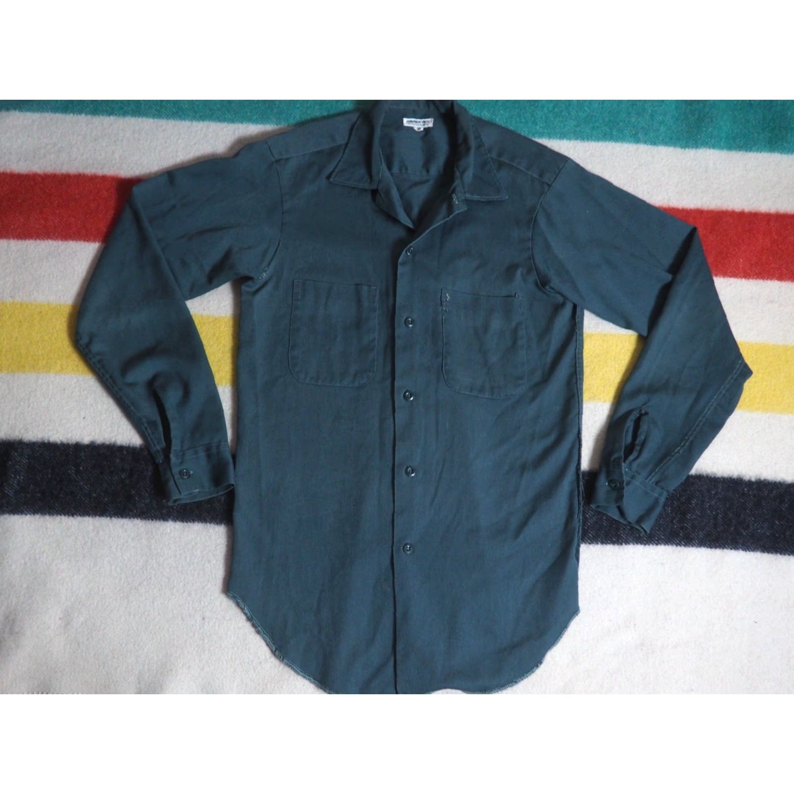 Vintage VINTAGE 50s 60s Faded Green Twill Polycotton Grunge Work Shirt Mens S Button-Front Shirt Green 1950s Grunge Casual Mens Shirts Size US S / EU 44-46 / 1 - 2 Thumbnail