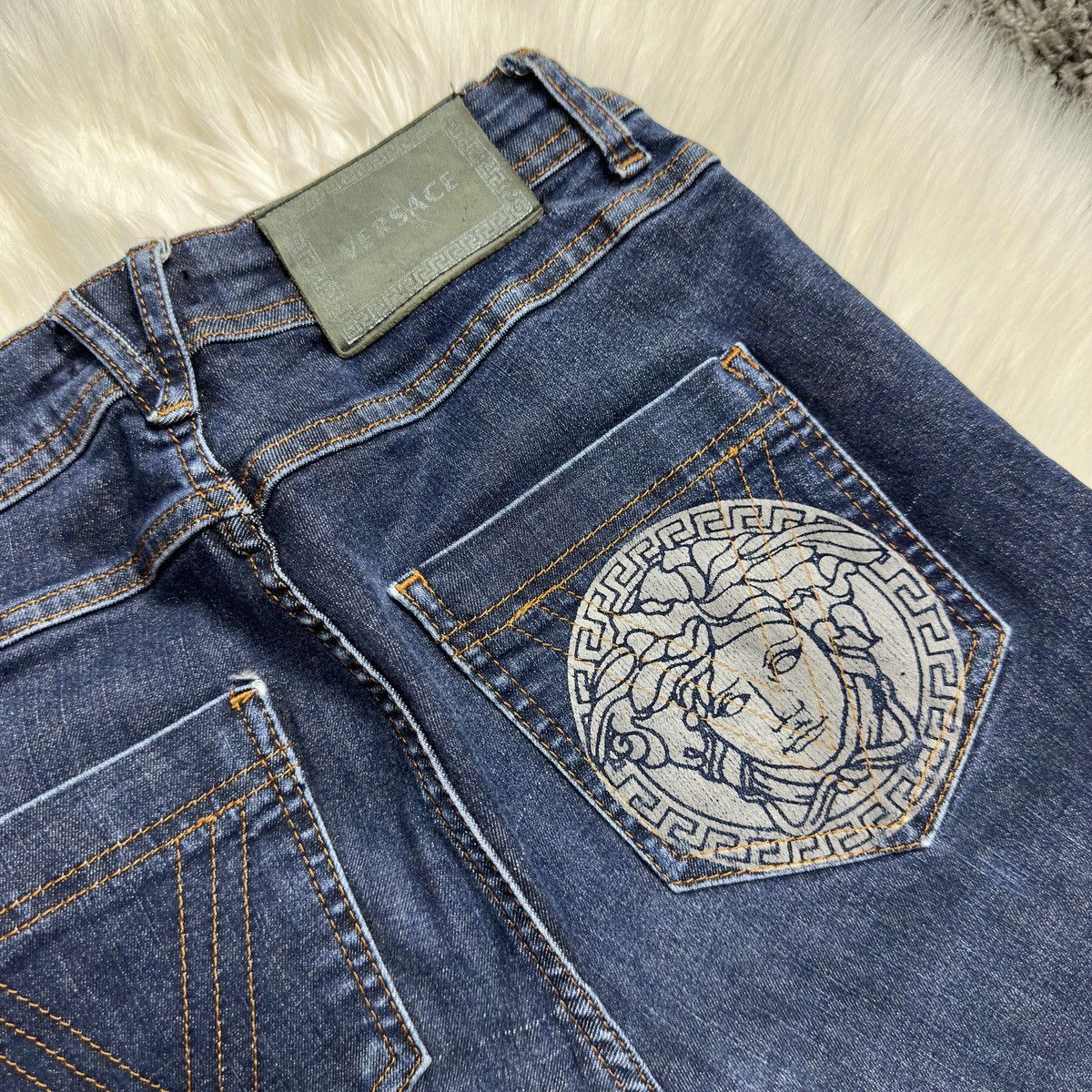 Designer Versace jeans vintage luxury brand Size 26" / US 2 / IT 38 - 8 Thumbnail