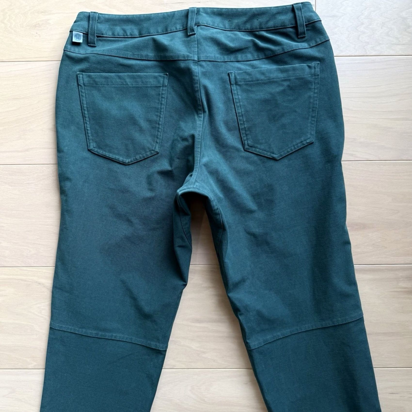 Lululemon Lululemon ABC Pants 32 Green Canvas Athleisure Golf Surge Commission Workwear Pants Regular 32 Green Mens Size US 32 / EU 48 - 7 Thumbnail