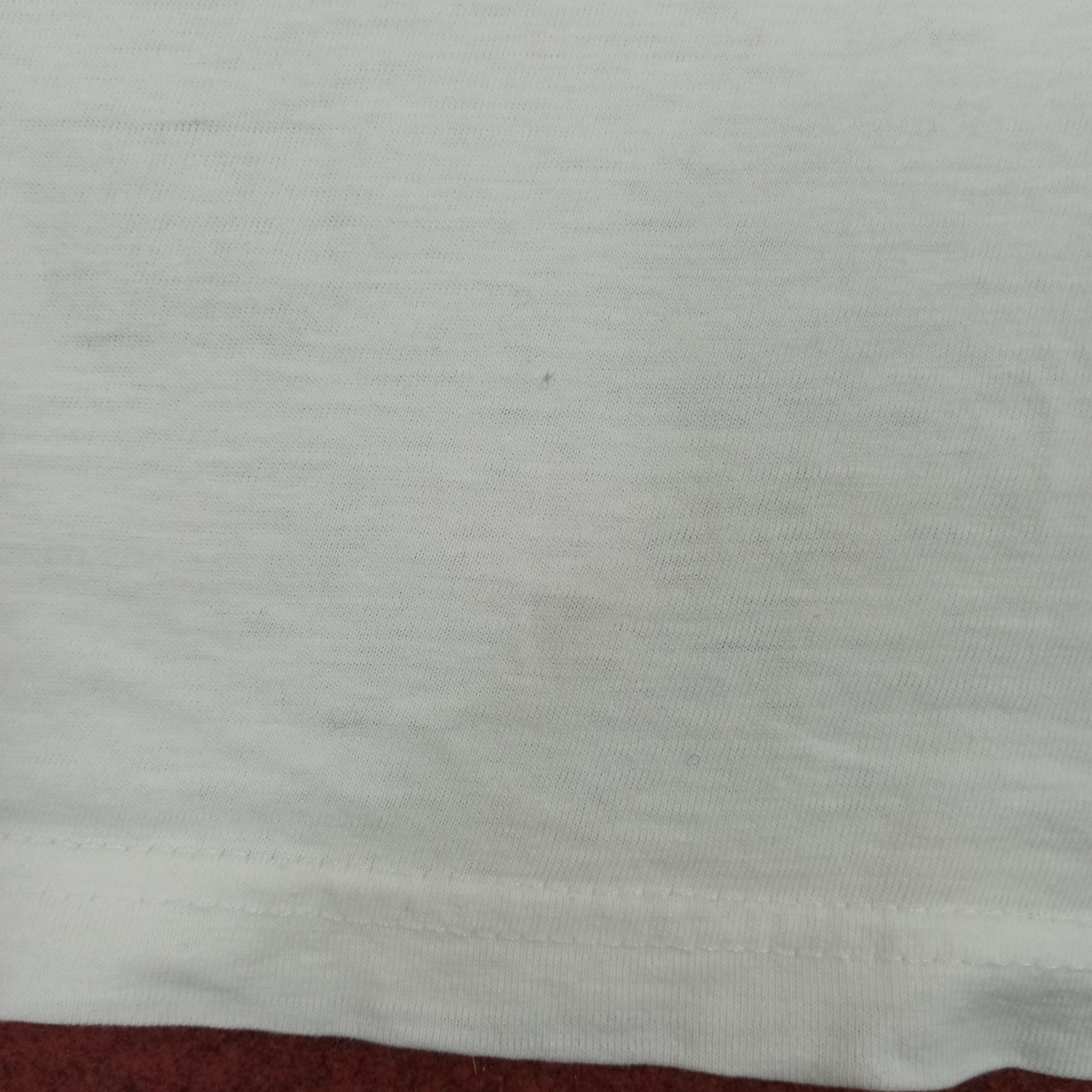 Vintage Tim Burton's Nightmare Before Christmas Tshirt Size US L / EU 52-54 / 3 - 4 Thumbnail