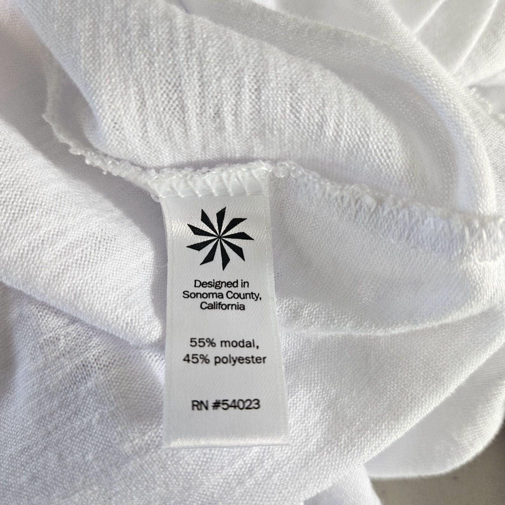 Athleta Athleta Womens Long Sleeve Top 2XS White Solid Back Cut Out Pullover Casual Activewear Women Size XXS / US 00 / IT 34 - 4 Thumbnail