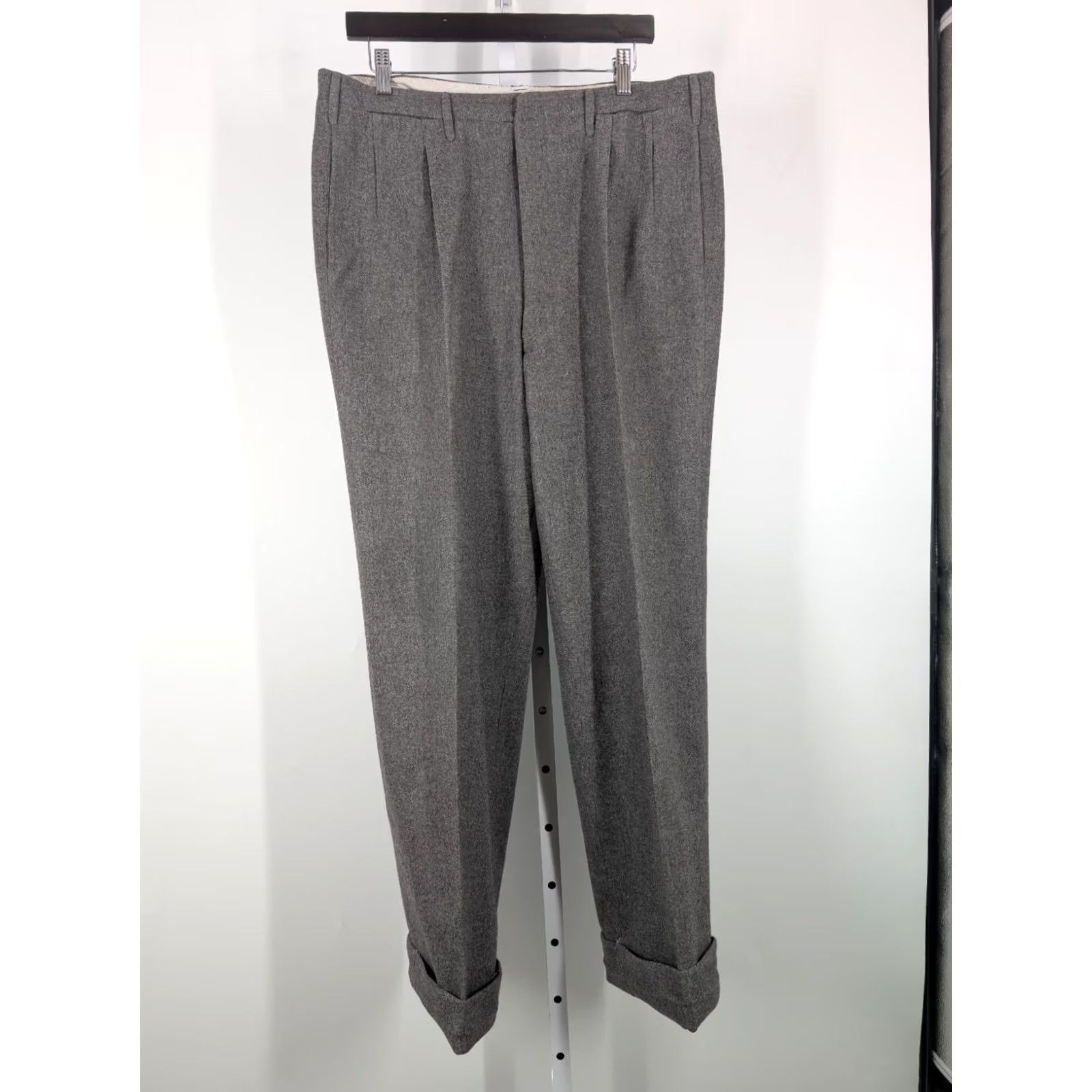 Vintage VINTAGE Sartoria Caraceni Gray Wool Pleated Trouser Pants 1970s Formal 36 Inseam 30/Let Out 41 Mens Size US 36 / EU 52 - 2 Thumbnail