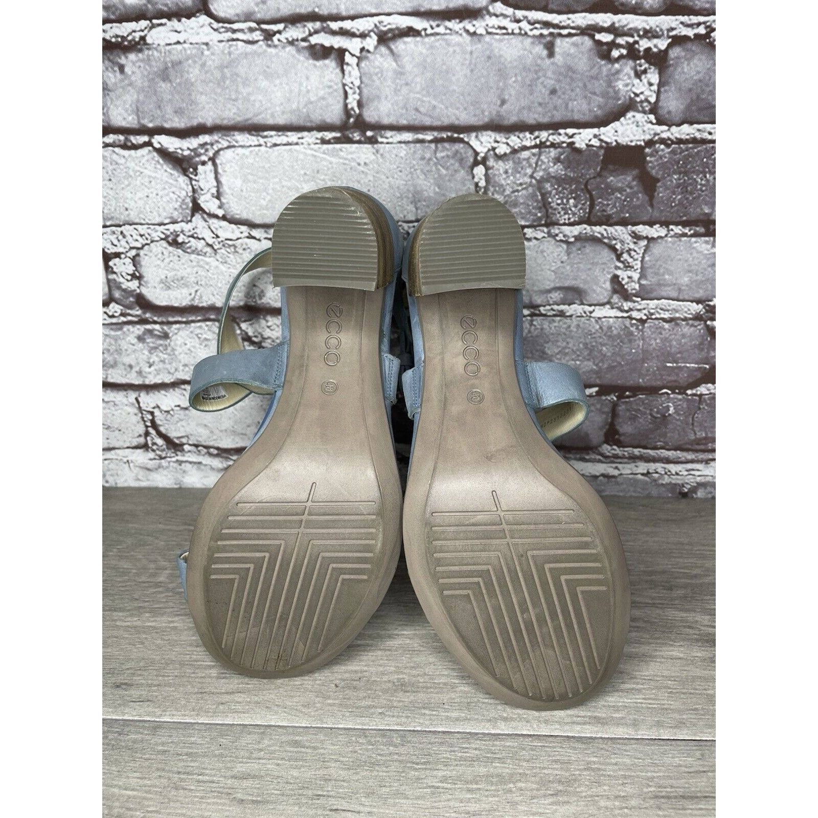 Ecco ECCO DANISH DESIGN Blue Leather Ankle Strappy Stacked Heel S Size US 9.5 / IT 39.5 - 23 Thumbnail