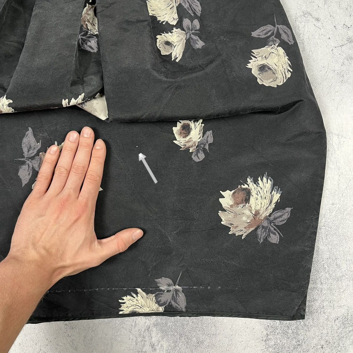Prada Rare Prada floral midi skirt Size 27" / US 4 / IT 40 - 13 Thumbnail