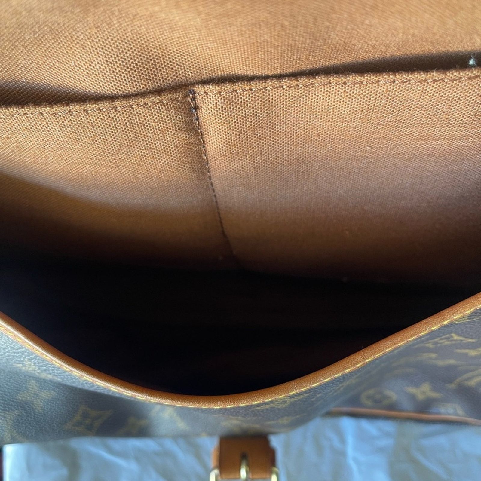 Louis Vuitton Louis Vuitton Vintage Samur 35 Crossbody Size ONE SIZE - 14 Thumbnail
