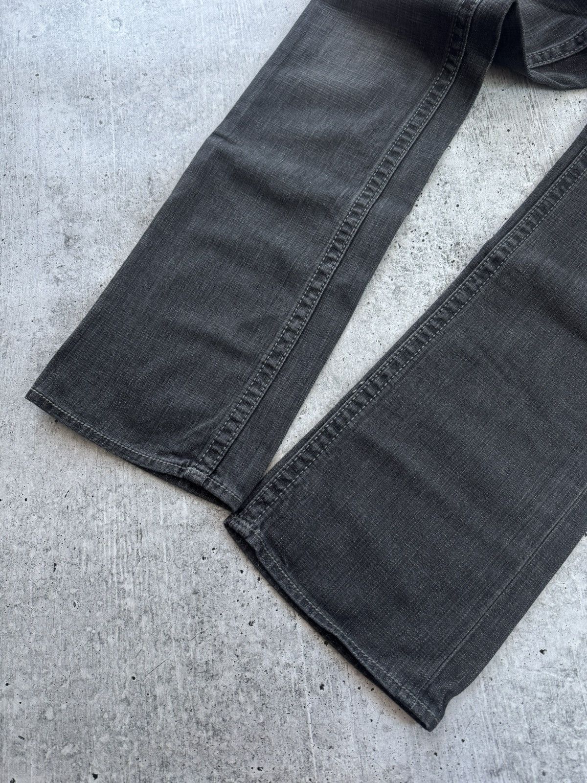 True Religion True Religion Vintage Y2K Denim Jeans Dark Gray Rare Size 32 Size US 32 / EU 48 - 8 Thumbnail