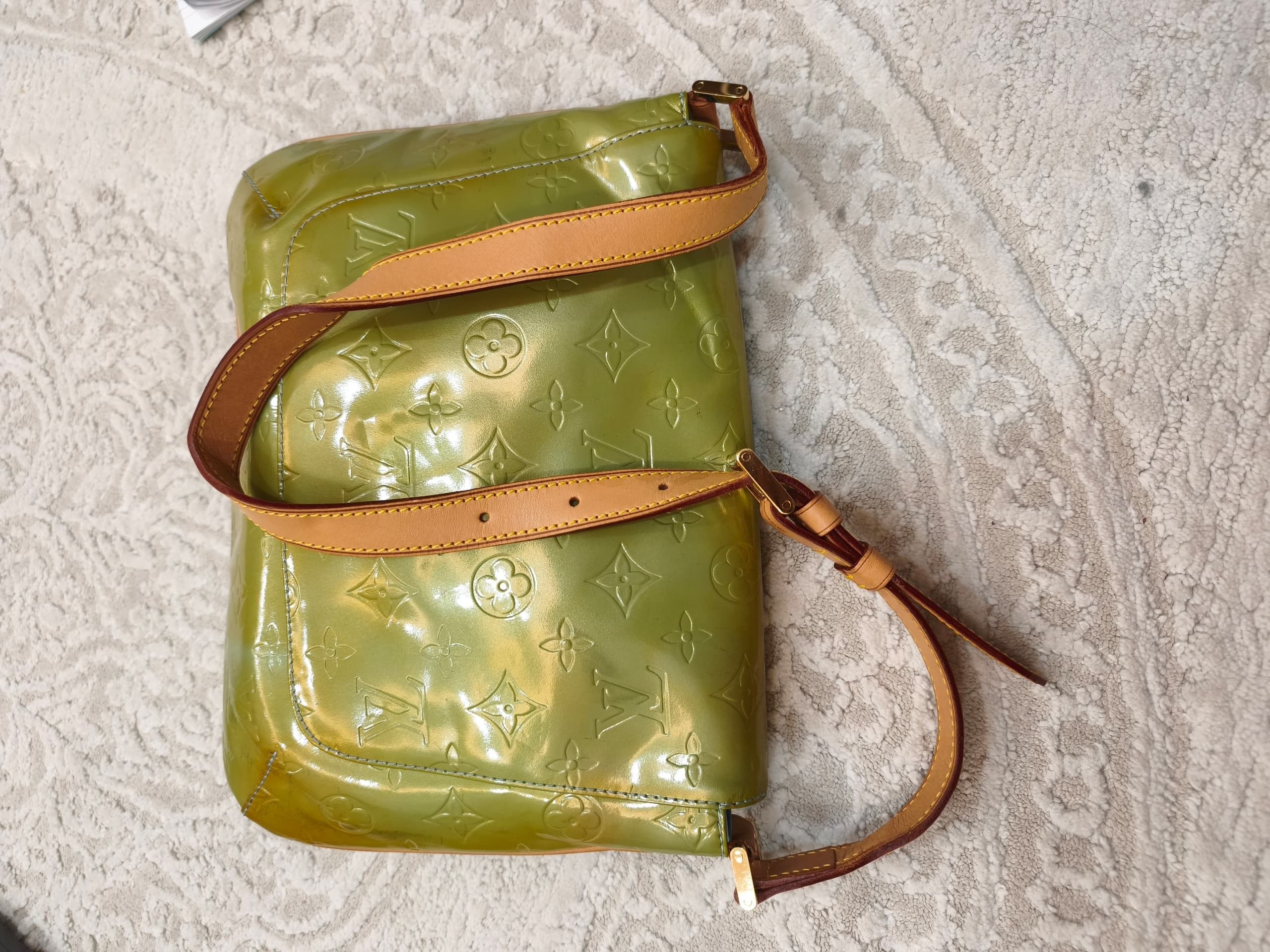 Louis Vuitton Louis Vuitton Yellow Monogram Vernis Thompson Street Bag Size ONE SIZE - 4 Thumbnail
