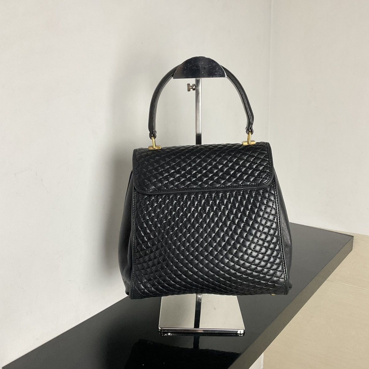 Bally Bally Quilted Top-Handle Bag in Very Good Condition Size ONE SIZE - 4 Thumbnail